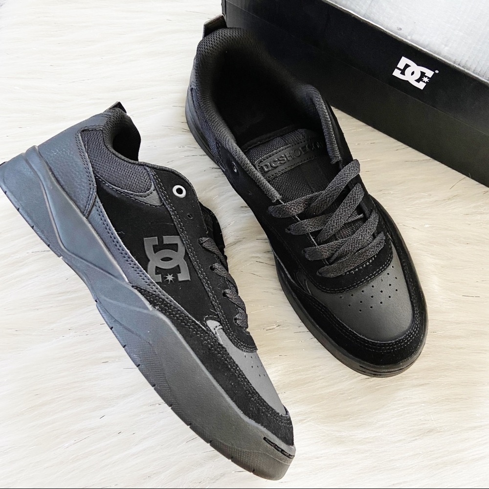 NEW DC Penza Black on Black Suede Skate Shoes Sneakers Size 10 - Picture 7 of 7